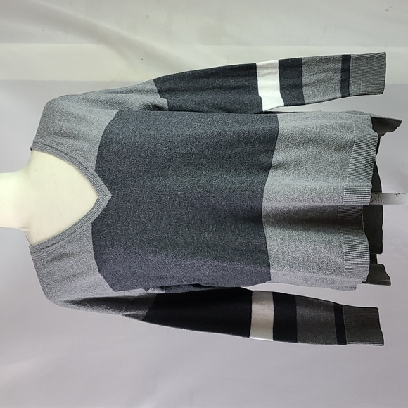 a.n.a Sweaters - a.n.a Colorblock Sweater